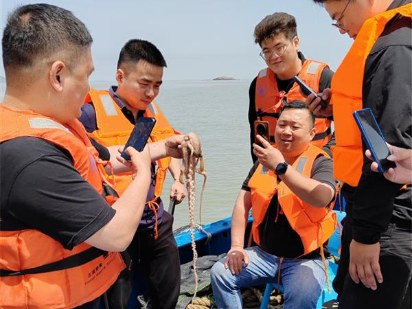 臺州萬高象山團建 出海捕魚2.jpg