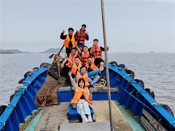 臺州萬高象山團建 出海捕魚.jpg