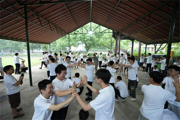 中铁隧道2024新员工团建01.jpg