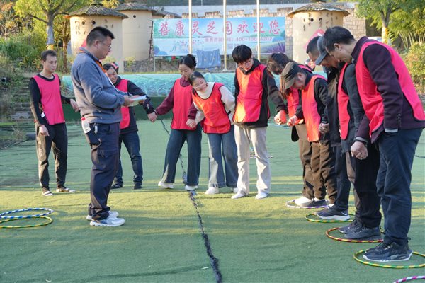 武义全茂德团建 月球漫步.jpg