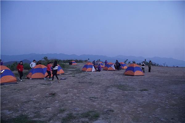 元垄覆卮山户外露营03.jpg