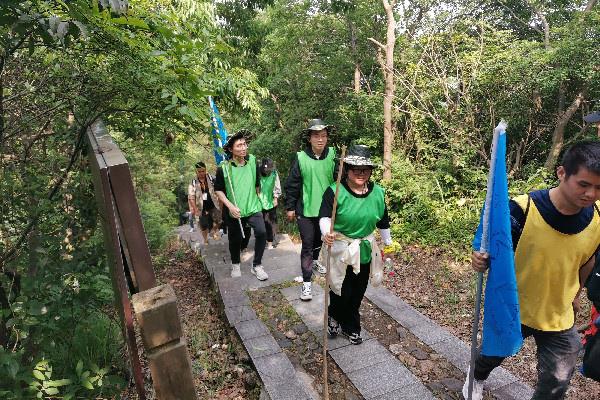 杭州顶点财经徒步团建05.jpg