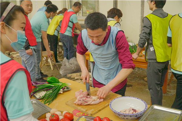 恰合纺织工厂团建03.jpg